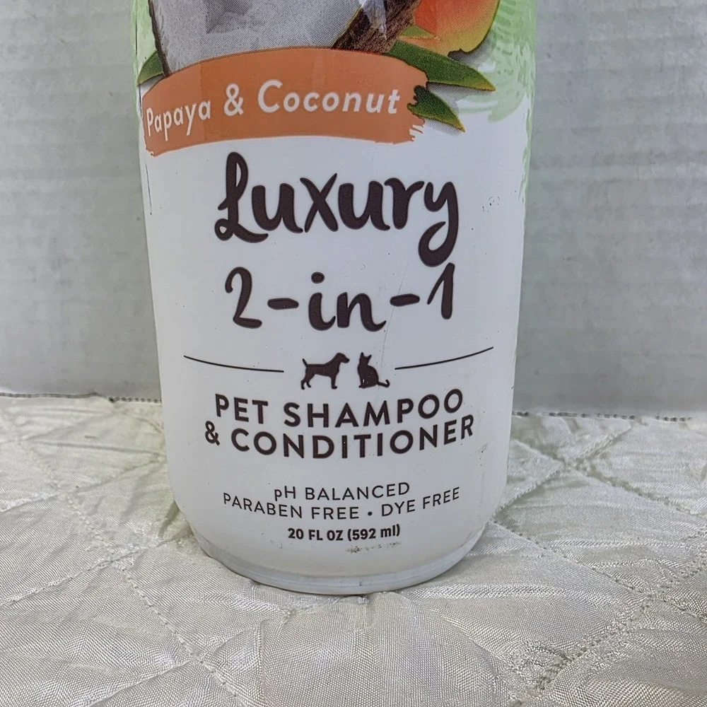 NIB~TropiClean Papaya &Coconut Luxury 2-in-1 Shampoo & Conditioner for Pets 20oz